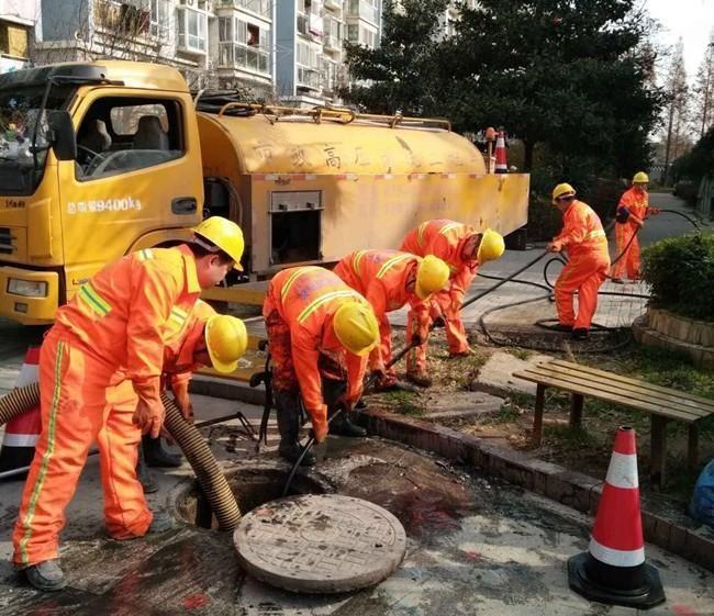 长征镇市政管道清淤